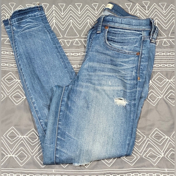 Madewell Denim - Madewell 9" High Rise Distressed Skinny Size 27